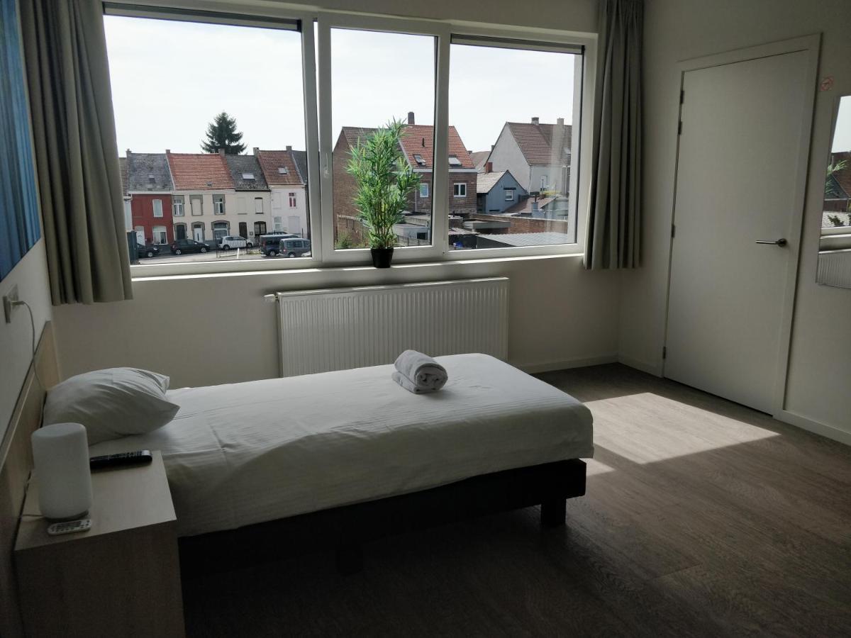 Zorghotel Prinsenhof Ронсе Экстерьер фото